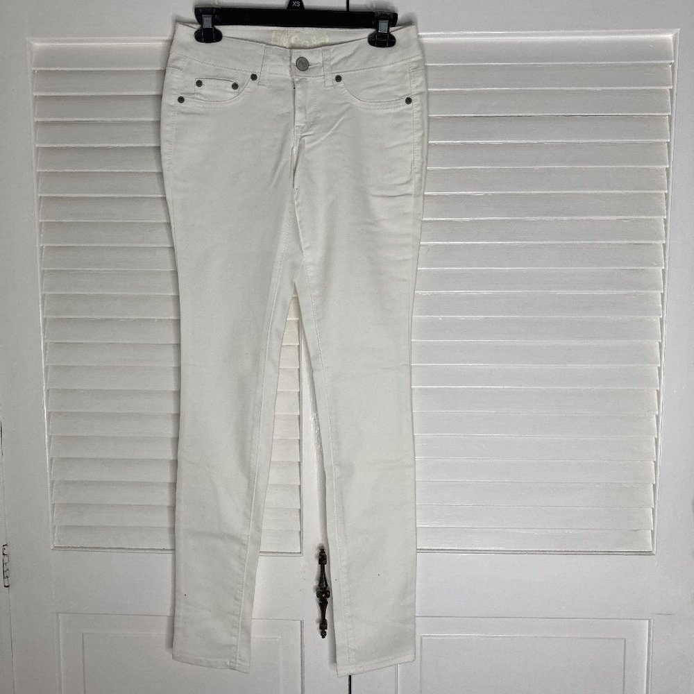 LIKE NEW White Jeggings Size 3 Long